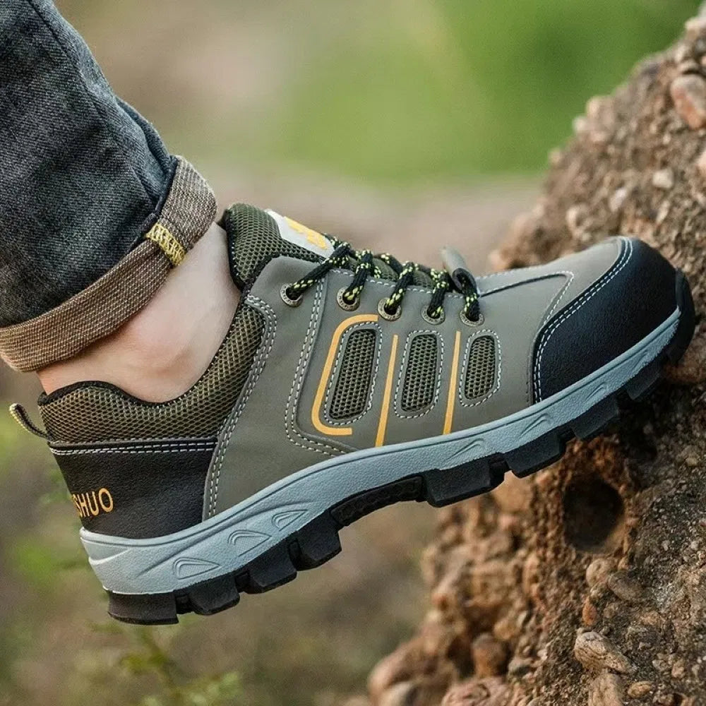 Portable outdoor work safety shoes, comfortable and reliable, with anti-static properties, suitable for steel-soled shoes.