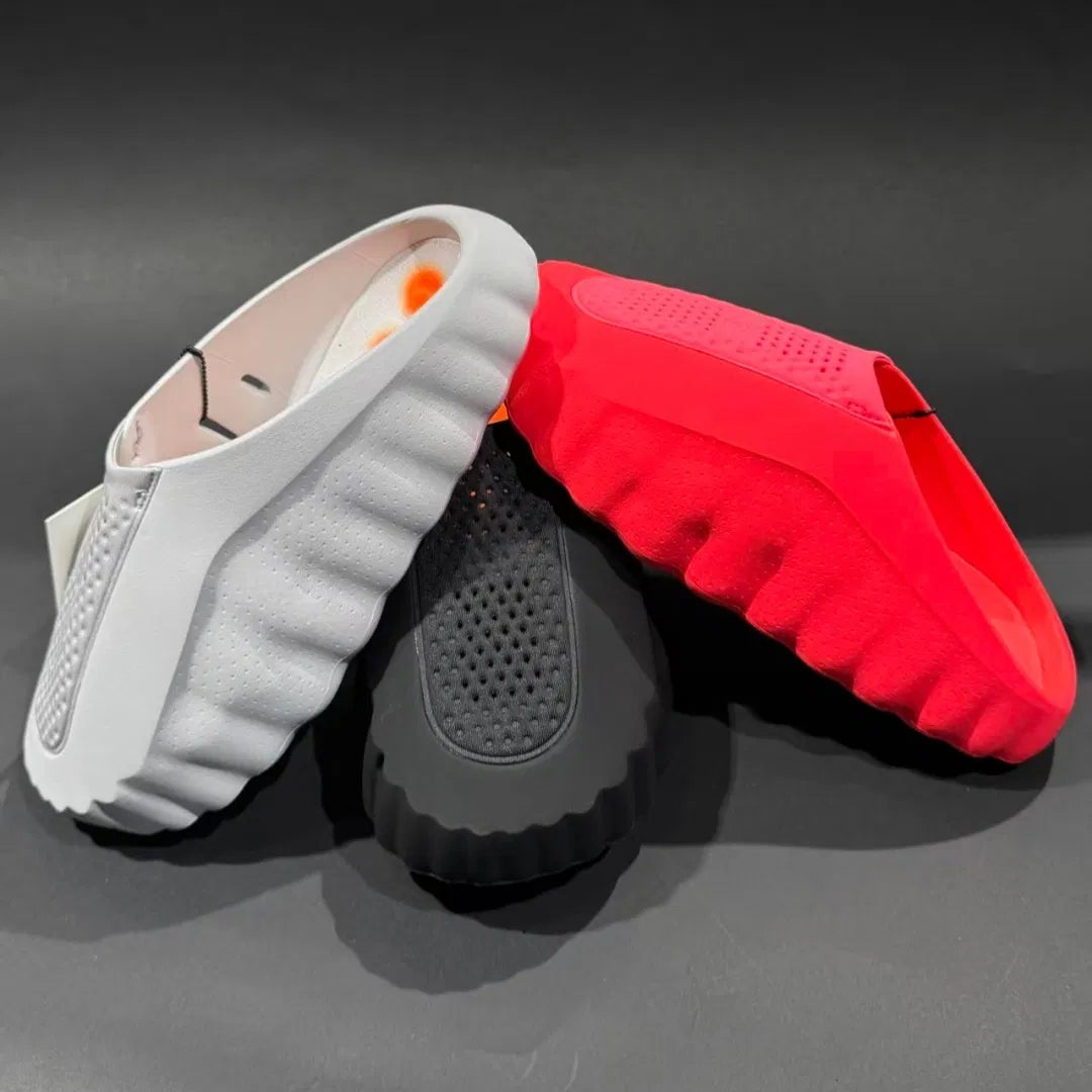 Factory wholesale, M 001 sneakers, designer massage sandals, comfortable casual sports shoes for men and women.